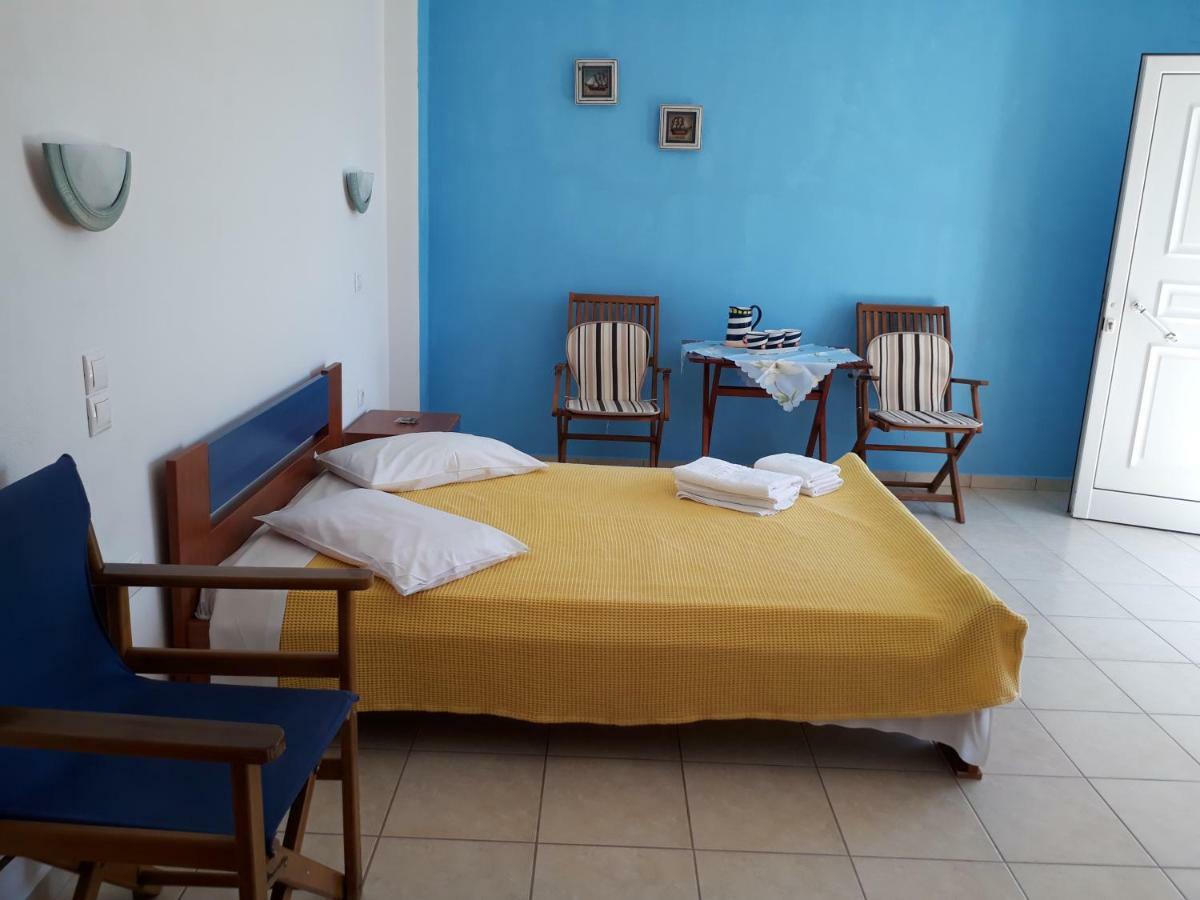 אדאמאס Iremia Rooms מראה חיצוני תמונה