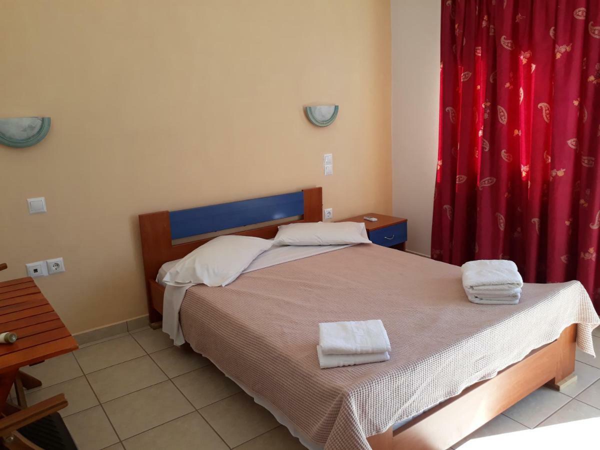 אדאמאס Iremia Rooms מראה חיצוני תמונה